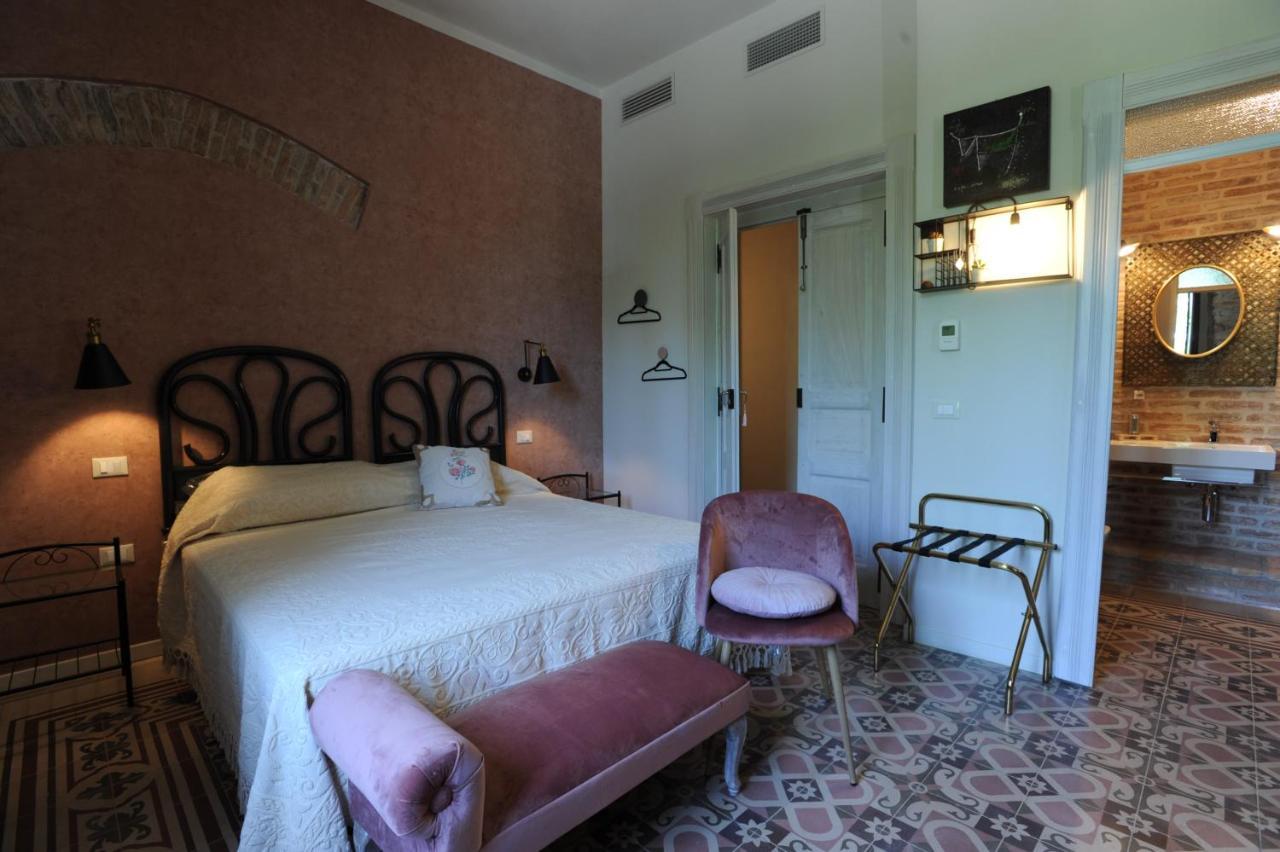 Vaccarizzo Albanese Palazzo Scura Bed & Breakfast エクステリア 写真