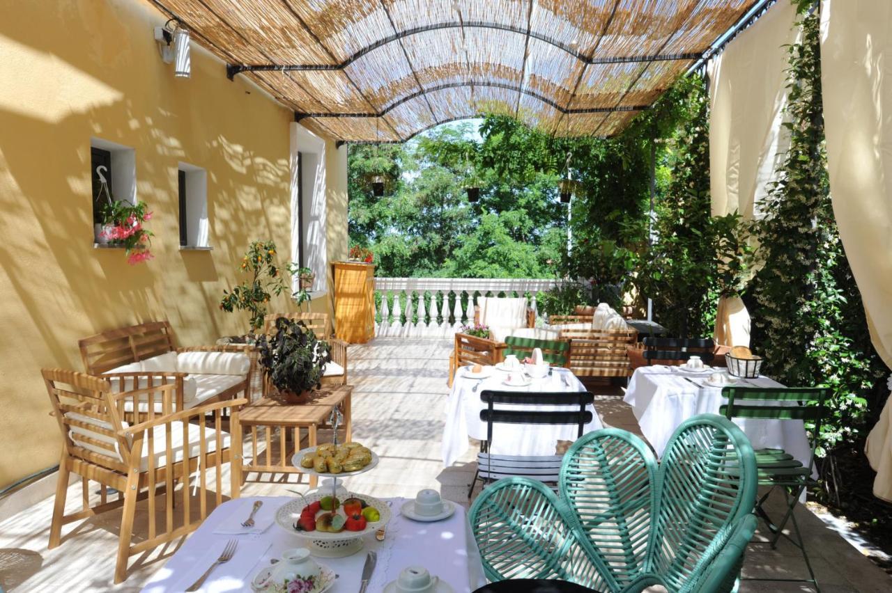 Vaccarizzo Albanese Palazzo Scura Bed & Breakfast エクステリア 写真