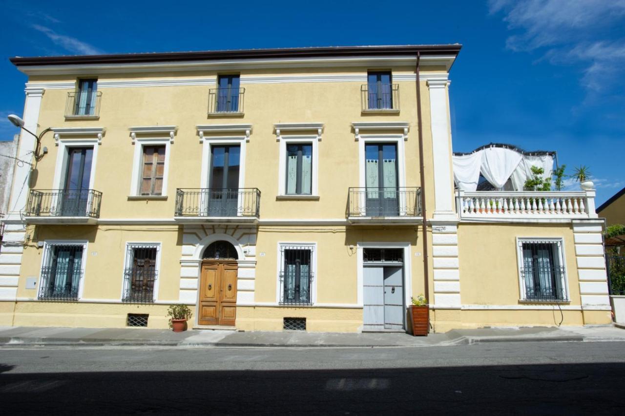 Vaccarizzo Albanese Palazzo Scura Bed & Breakfast エクステリア 写真